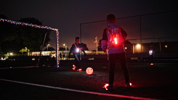 JONRRYIN Football Official Size 5 Luminous Football Waterproof LED Light Football Light Up in the Dark for Training and Games for Children and Adults with Pump and Extra Batteries